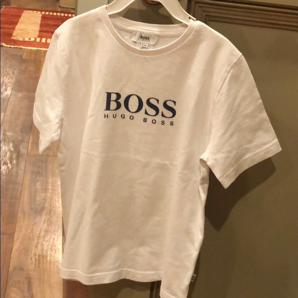 White boys t shirt